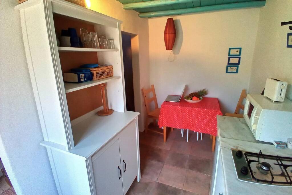 Casinha De Aldeia No Coracao Da Costa Vicentina Сasa de vacaciones Vila do Bispo